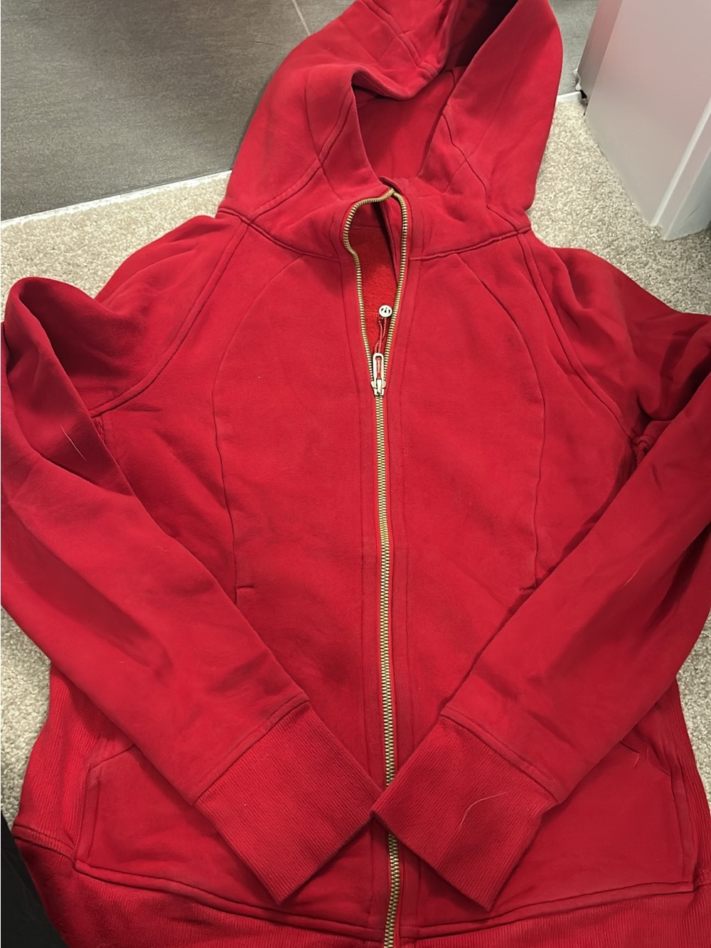 Lululemon Red Scuba